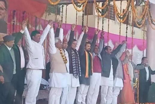 Uttarakhand Election 2022: कुमाऊं में भाजपा की विजय संकल्प यात्रा का आगाज, CM ने दिखाई हरि झंडी