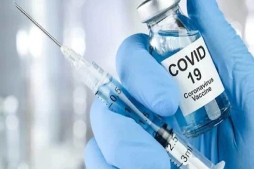 Corona Vaccine: नए बूस्टर डोज फॉर्मूले पर केंद्र सरकार कर रही तैयारी! जानिए पूरी जानकारी 