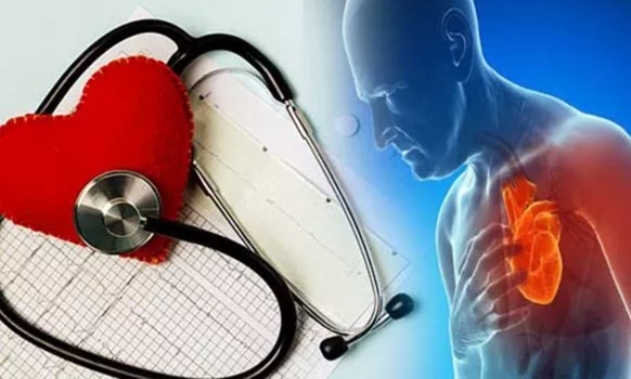 Heart Health Tips: कोविड महामारी में बढ़ रहा दिल की बीमारियों का खतरा, इन बातों का रखें ध्यान