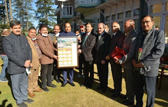 CM जयराम ने जारी किया HPU का अकादमिक कैलेंडर