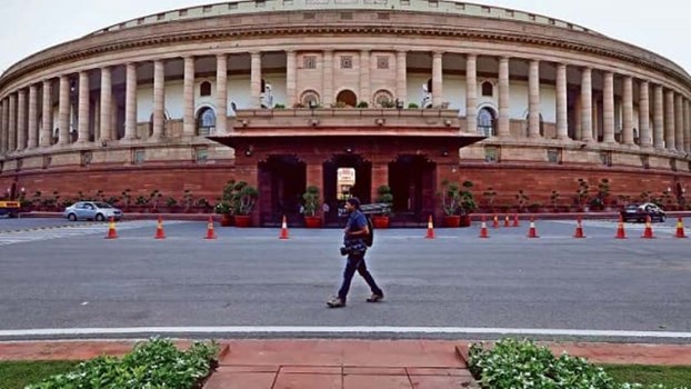 Budget 2022: बजट सत्र पर मंडराया कोरोना संकट, संसद के 700 से ज्यादा कर्मचारी संक्रमित