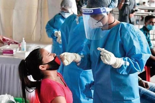 Corona Update: बीते 24 घंटे में कोरोना के 2,71,202 नए मामले हुए दर्ज, 314 लोगों की मौत