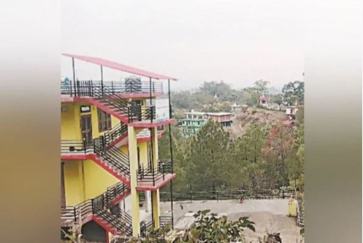 अवैध शराब की फैक्ट्री मामला: हमीरपुर में फैशन डिजाइनर की मौत का मामला एक बार फिर चर्चा में