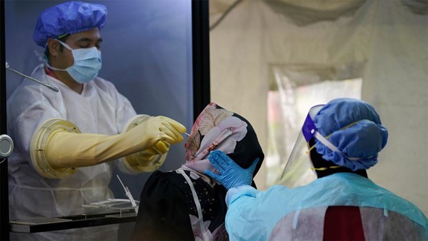 Corona Update: देश में 24 घंटे में 2.51 लाख नए मामले, संक्रमण दर 15.88 फीसदी, 627 लोगों की मौत 