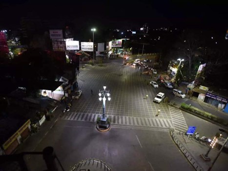 Uttar Pradesh: यूपी में रात्रि कर्फ्यू खत्म, दुकानों के खुलने पर लगी बंदिशें भी हुई समाप्त