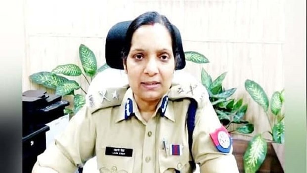 आखिर सपा को क्यों खटक रही लखनऊ IG लक्ष्मी सिंह, हटवाने के लिए EC को चार बार भेजा शिकायत पत्र
