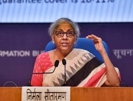 Russia Ukraine War : वित्त मंत्री ने जताई चिंता, बोलीं- भारत के विकास में नई बाधा 