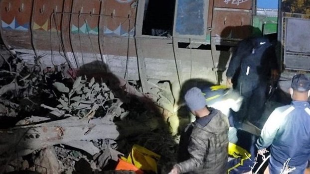 Uttarakhand: कोटद्वार दुगड्डा के बीच हाईवे से नीचे खाई में गिरा ट्रक, पांच घायल