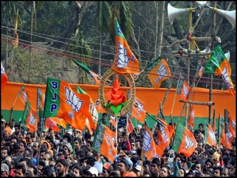  उत्तराखंड में CM पुष्कर सिंह धामी की हार, भाजपा की फिर बन रही सरकार 