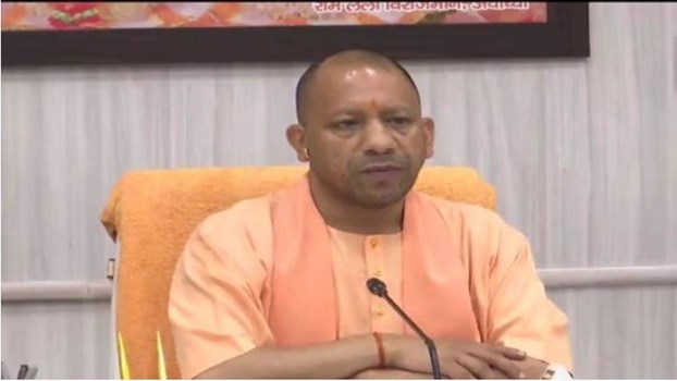 गोरखपुर से वाराणसी के बीच शुरू हुई नई उड़ान, सीएम योगी बोले- पांच साल में बेहतर हुई एयर कनेक्टिविटी