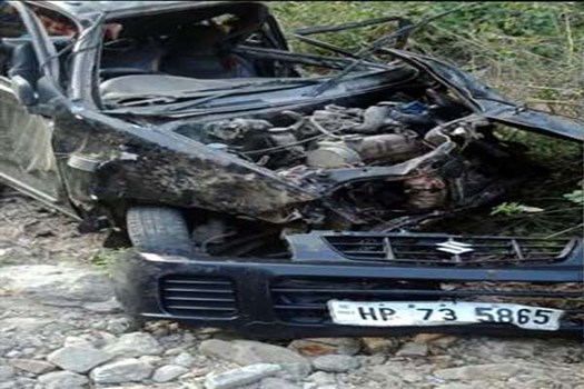 Himachal: चंबा में बड़ा सड़क हादसा, खाई में कार गिरने से तीन की मौत, दो घायल