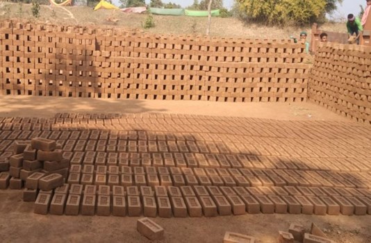 GST की मार: एक रुपये महंगी हुई ईंट, घर बनाना हुआ महंगा
