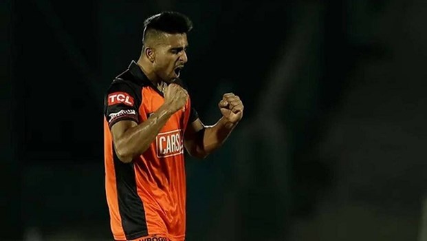 सनराइजर्स हैदराबाद के उमरान मलिक ने IPL में रचा इतिहास, इससे पहले कोई नहीं कर पाया  