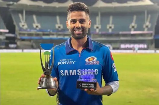 IPL 2022: जानें MI के ड्रेसिंग रूम में क्यों फिक्स है सूर्यकुमार यादव की सीट? तेंदुलकर हैं वजह