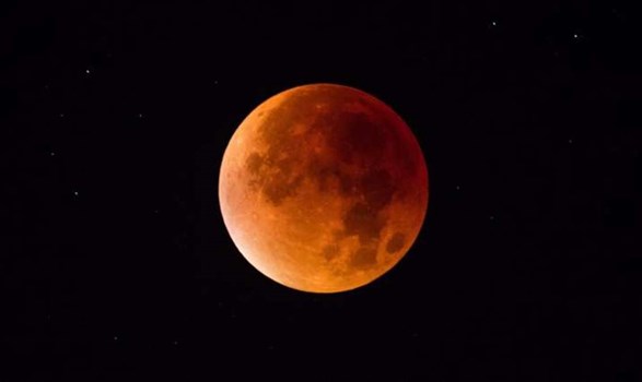 Lunar Eclipse 2022: चंद्रग्रहण के दिन भूल कर भी न करें ये काम, हो सकता है बड़ा नुकसान