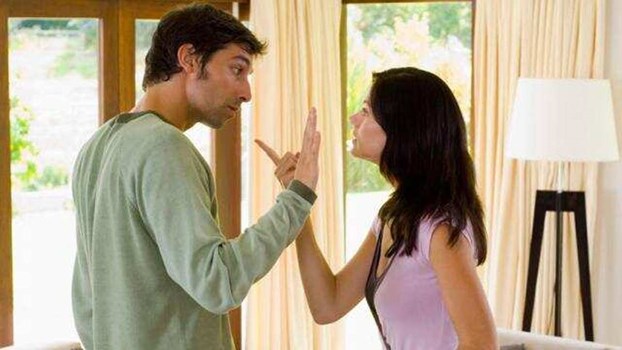 पुरुषों को महिलाओं की ये आदतें नहीं आती पसंद