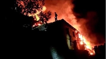 हिमाचल: चंबा में तीन मकानों में लगी भीषण आग, हादसे में जिंदा जला बुजुर्ग