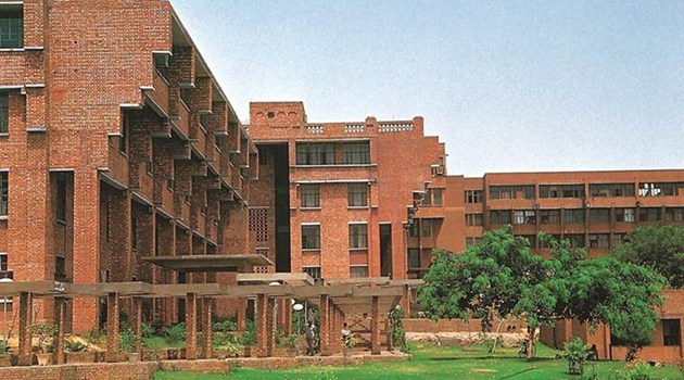 JNU में एमसीए की छात्रा से दुष्कर्म, आरोपी छात्र गिरफ्तार