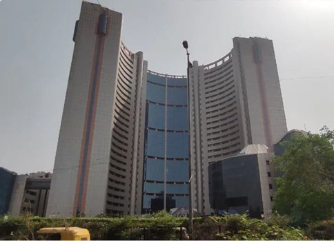 MCD merger: आज दिल्ली में तीनों नगर निगम का होगा विलय, जानें कर्मचारियों पर क्या पड़ेगा असर?