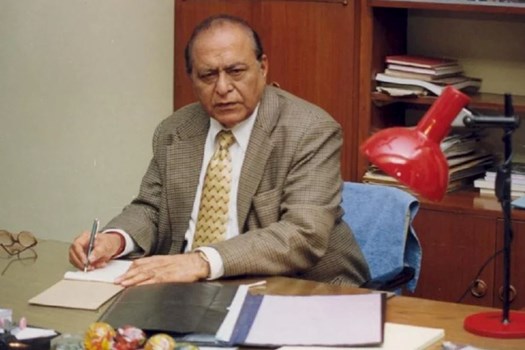 उर्दू के मशहूर साहित्यकार Gopi Chand Narang का अमेरिका में निधन, छह भाषाओं के थे ज्ञाता