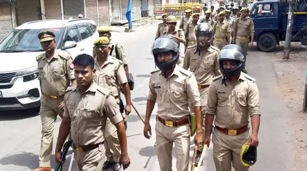 UP: जुमे की नमाज और अग्निपथ योजना पर बवाल, डबल टेंशन से निपटने की क्या तैयारी ? 