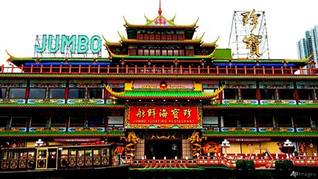 Floating Restaurant: समुद्र में डूबा हांगकांग का तैरता रेस्टोरेंट, जानिए कैसे हुआ हादसा?