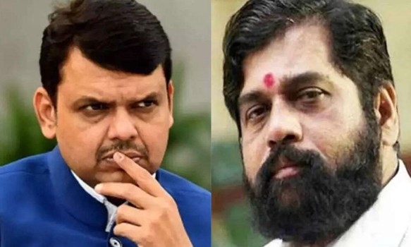 महाराष्ट्र में सियासी संकट के बीच फडणवीस ने शिंदे से की मुलाकात