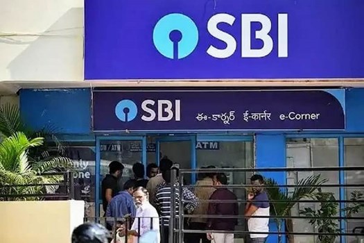 SBI ग्राहकों को बड़ी राहत, अब घर बैठे एक फोन से ही हो जाएंगे कई काम