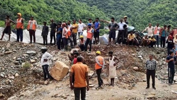 बदरीनाथ हाईवे पुल हादसा: पुलिस ने प्रोजेक्ट मैनेजर व इंजीनियर को किया गिरफ्तार, मुकदमा दर्ज