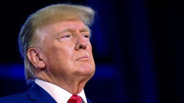 FBI ने डोनाल्ड ट्रंप के लग्जरी बंगले पर मारा छापा, बढ़ सकती हैं पूर्व राष्ट्रपति की मुश्किलें