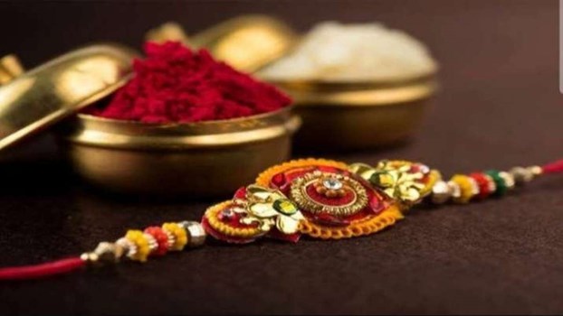Raksha Bandhan: अगर 12 अगस्त को मना रहे हैं राखी का पर्व, तो जान लें आचार्यों की राय