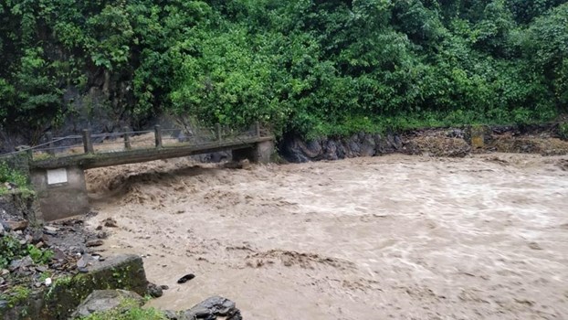 Cloudburst: टिहरी में फटा बादल, ऋषिकेश गंगोत्री हाईवे बंद