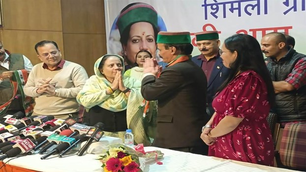 Himachal: SS Jogta ने आम आदमी पार्टी का दामन छोड़ कांग्रेस का थामा हाथ