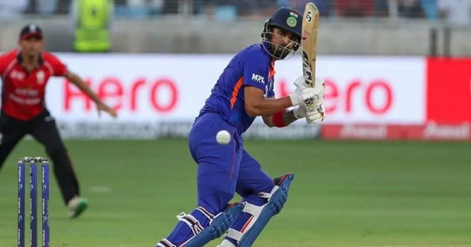 Asia Cup 2022: हॉन्ग कॉन्ग के खिलाफ सूर्यकुमार यादव ने की छक्कों की बारिश, एशिया कप में रचा इतिहास