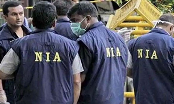 गैंगस्टरों पर NIA का बड़ा एक्शन, 50 ठिकानों पर मारे छापे