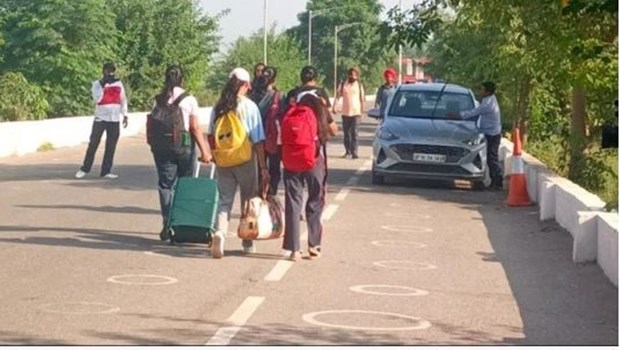 Mohali MMS Scandal: खत्म हुआ छात्रों का धरना-प्रदर्शन, हफ्ते भर के लिए यूनिवर्सिटी बंद