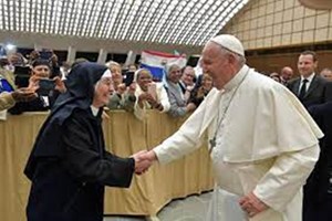 आज भी जारी हैं महिलाओं के खतना की प्रथा, इस त्रासदी को नहीं रोक पाना शर्मनाक: पोप फ्रांसिस