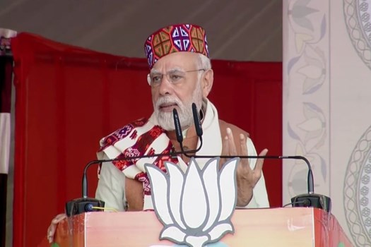 Himachal Elections 2022: Kangra में गरजे PM Modi, कहा- दो राज्यों में कांग्रेस सरकार...