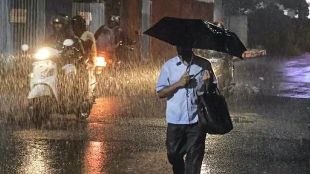 UP Weather:यूपी के कई जिलों में मौसम बदलने के आसार, IMD ने जारी किया बारिश का अलर्ट