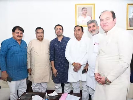 नितिन गडकरी से मिले RLD प्रमुख जयंत चौधरी, दिल्ली देहरादून इकोनामिक कॉरिडोर जैसे मुद्दों पर की चर्चा