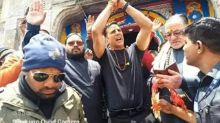 देहरादून पहुंचे एक्टर अक्षय कुमार ने बाबा केदारनाथ धाम के किए दर्शन-पूजन 