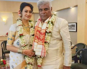 असम की Rupali Barua ने 60 साल के बॉलीवुड विलेन Ashish Vidyarthi से रचाई शादी