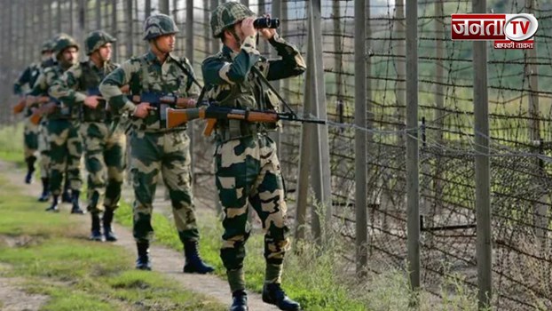 Bengal में घुसपैठ की कोशिश कर रहे 5 बांग्लादेशी नागरिकों को सीमा बलों ने किया गिरफ्तार