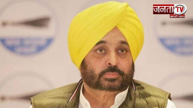 CM Mann ने माता श्री नैणा देवी मंदिर में टेका माथा, नवरात्रि के पर्व पर लोगों को दी शुभकामनाएं