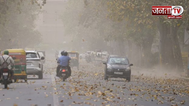 Haryana में बारिश में मंडियों में किसानों की फसल भीगी, आंधी ने ढाया कहर