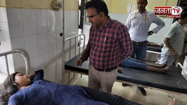 आकाशीय बिजली गिरने से 2 सगी बहनों की मौत, नीम के नीचे बैठे 6 लोग झुलसे