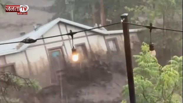 न्यू मेक्सिको में आई बाढ़, 200 मकान ढहे, 2 बच्चों और 3 लोगों की हुई मौत