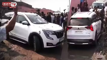 लखीसराय में डिप्टी सीएम विजय सिन्हा के काफिले पर हमला, चप्पल फेंकी; मुर्दाबाद के लगाए नारे