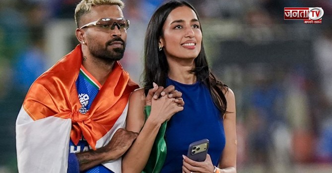 हार्दिक पांड्या पर तिरंगे के अपमान का आरोप, शिकायत दर्ज होने से बढ़ी मुश्किलें