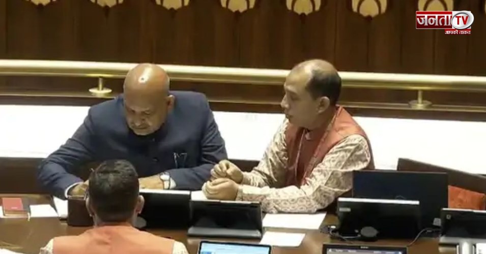 Haryana: 2 राज्यसभा सांसदों की ओथ सेरेमनी, BJP के भाटिया और कांग्रेस के बौद्ध ने ली शपथ 